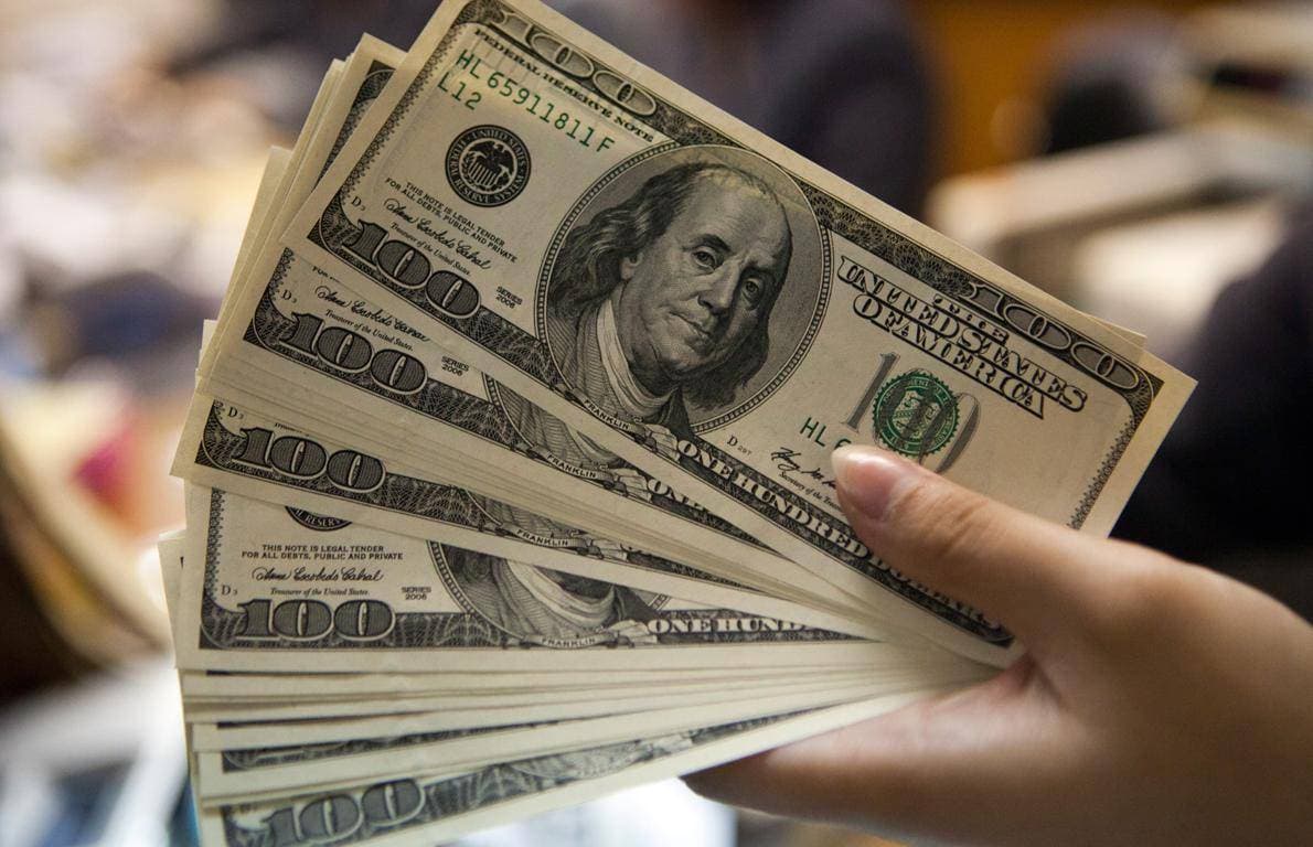 Dollar ucuzlaşa bilər Dollar ucuzlaşa bilər