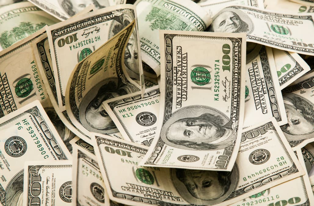 Dollar UCUZLAŞDI Dollar UCUZLAŞDI