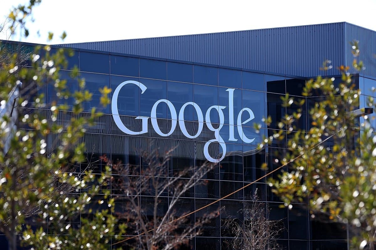 İnternet reklamlarında Google və Facebook -un "hökmüranlığı" -GİZLİ İTTİFAQ İnternet reklamlarında Google və Facebook -un "hökmüranlığı" -GİZLİ İTTİFAQ