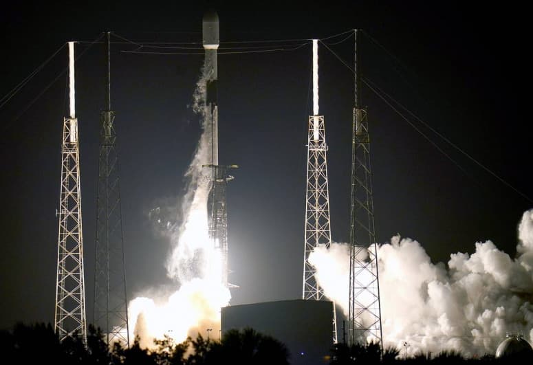 ABŞ ballistik raketi erkən aşkarlayan sistemini kosmosa göndərib ABŞ ballistik raketi erkən aşkarlayan sistemini kosmosa göndərib