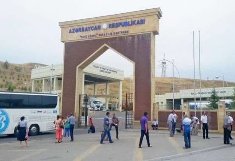 Gürcüstan gələn aydan Azərbaycanla quru sərhədlərini açır Gürcüstan gələn aydan Azərbaycanla quru sərhədlərini açır