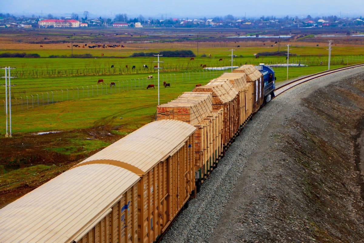 "ADY Express" BTQ ilə yükdaşımaları kəskin artırıb "ADY Express" BTQ ilə yükdaşımaları kəskin artırıb