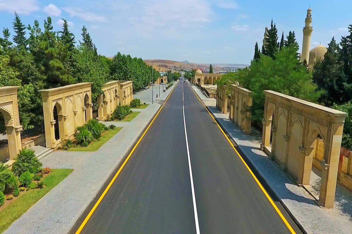 Şamaxının yol infrastrukturu yenidən qurulur Şamaxının yol infrastrukturu yenidən qurulur