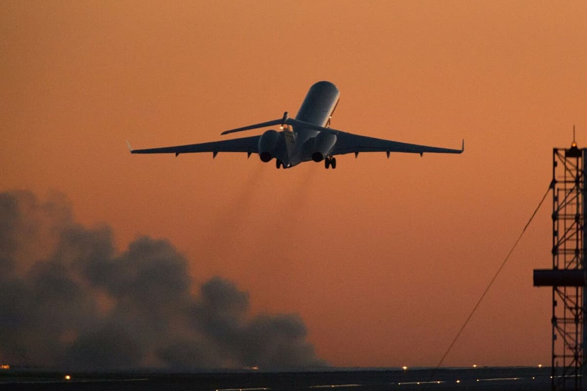 Rusiyanın 21 aviaşirkəti qara siyahıya salınıb Rusiyanın 21 aviaşirkəti qara siyahıya salınıb