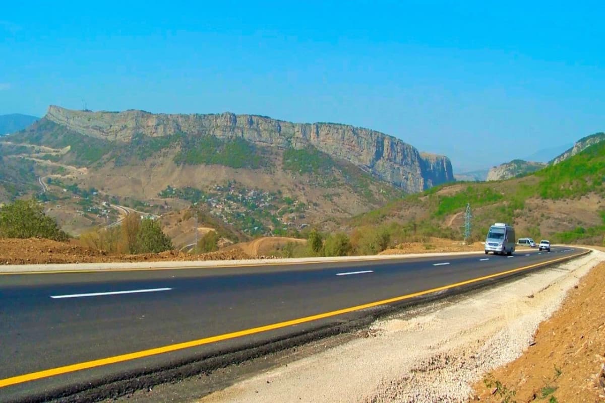 Ağdam-Əsgəran-Şuşa avtomobil yolu inşa ediləcək Ağdam-Əsgəran-Şuşa avtomobil yolu inşa ediləcək