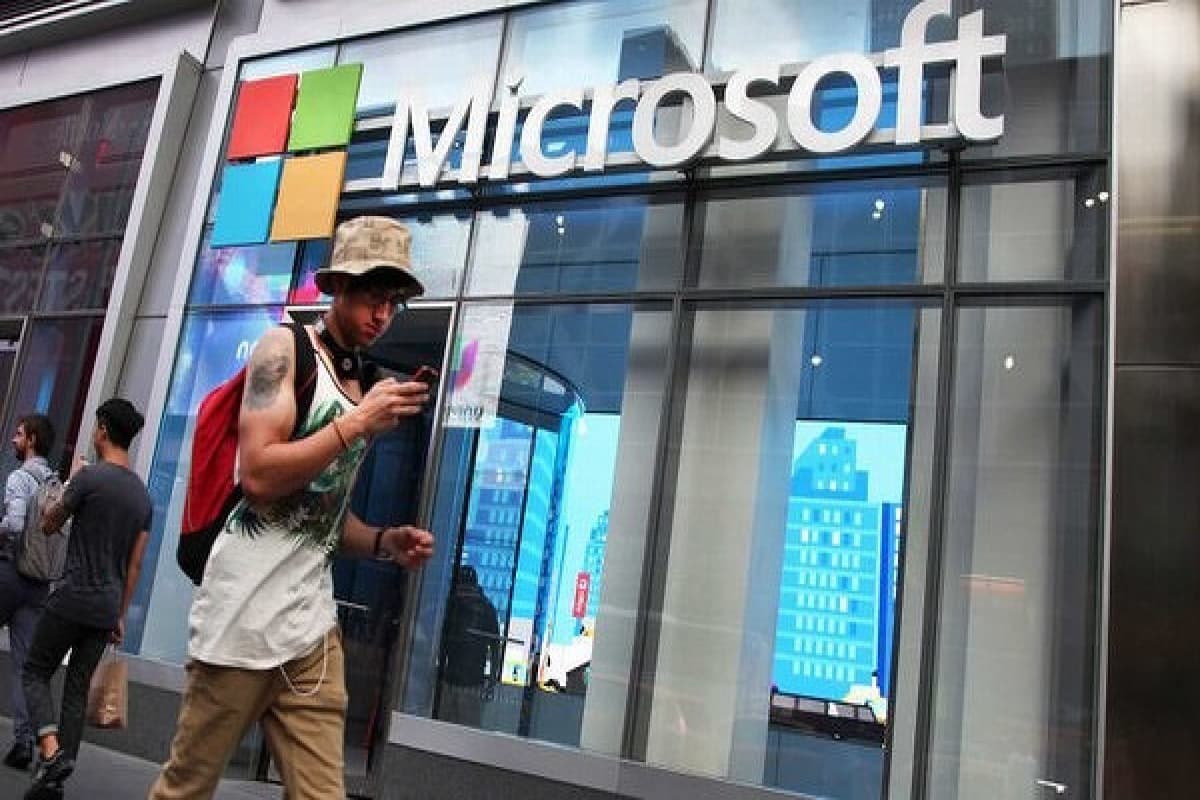 “Microsoft”un Azərbaycan üzrə bazar payı azalıb “Microsoft”un Azərbaycan üzrə bazar payı azalıb
