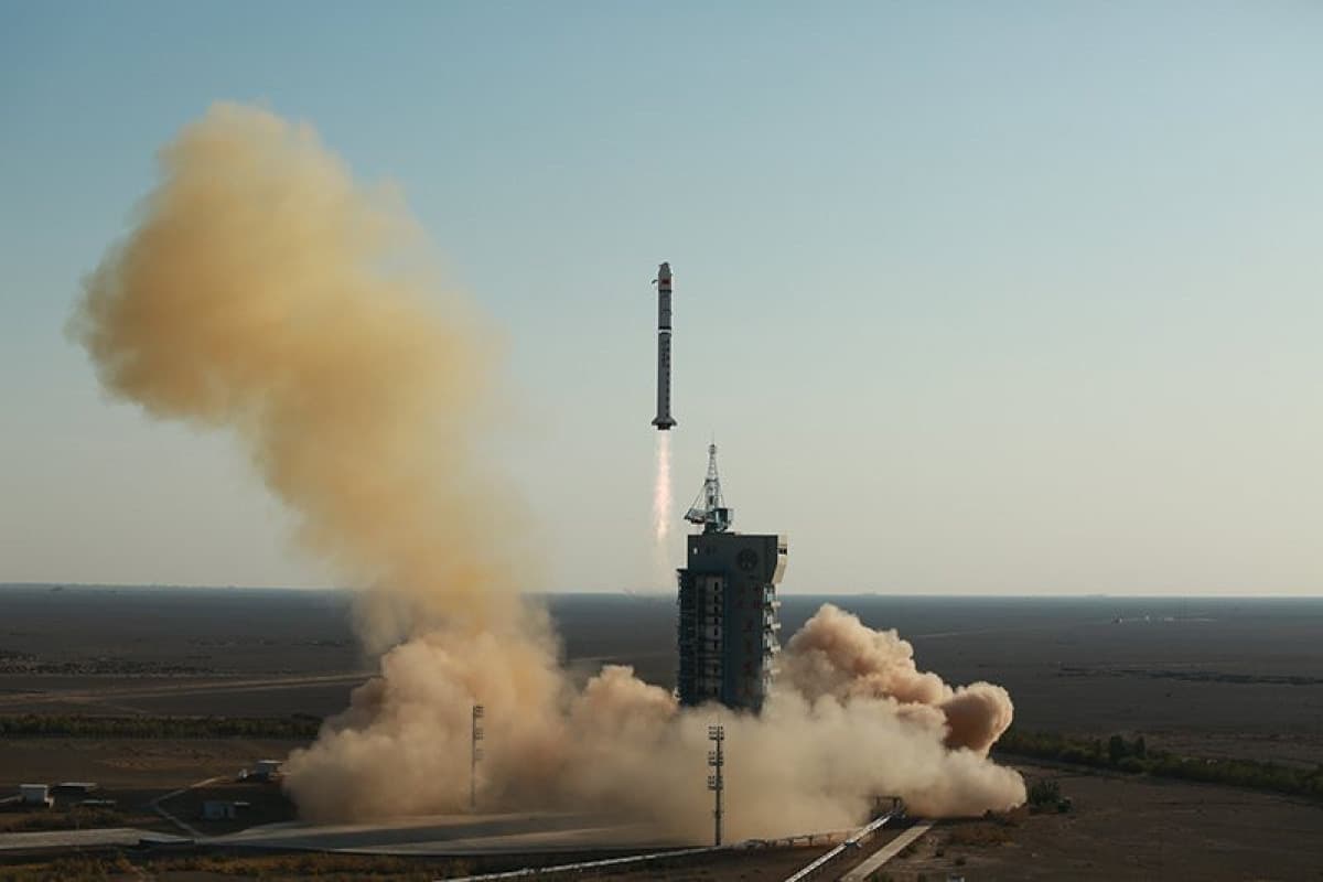 “SpaceX” orbitə 53 mini peyk qaldırıb “SpaceX” orbitə 53 mini peyk qaldırıb