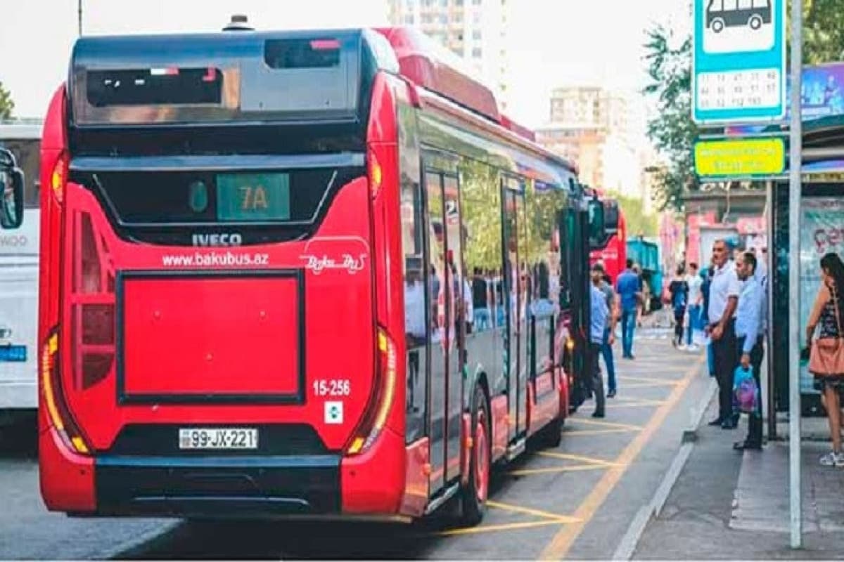 Bakıda 110 avtobusun hərəkət intervalında gecikmələr var Bakıda 110 avtobusun hərəkət intervalında gecikmələr var