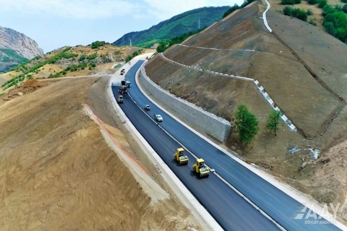 Əhmədbəyli-Füzuli-Şuşa avtomobil yolunda 3 tunelin inşası bitir Əhmədbəyli-Füzuli-Şuşa avtomobil yolunda 3 tunelin inşası bitir