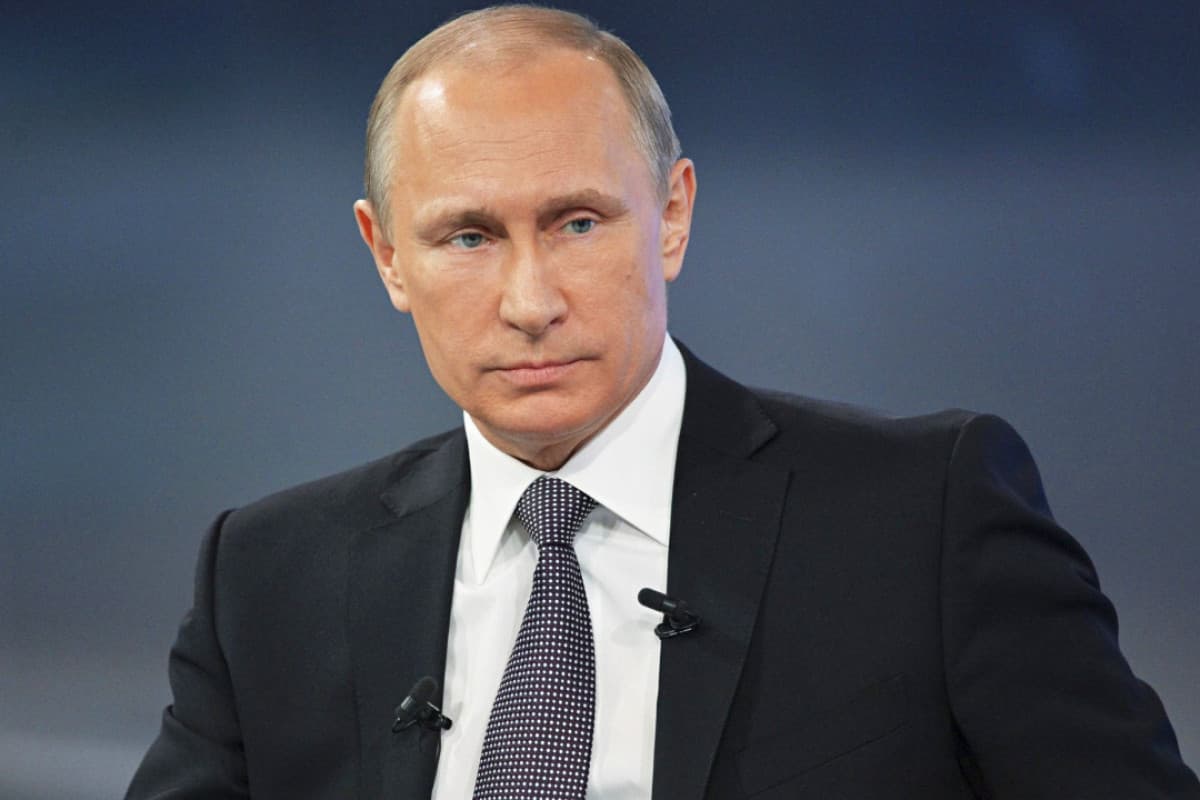 Putin: Rusiya maliyyə-texnoloji təcavüzlə üz-üzədir Putin: Rusiya maliyyə-texnoloji təcavüzlə üz-üzədir