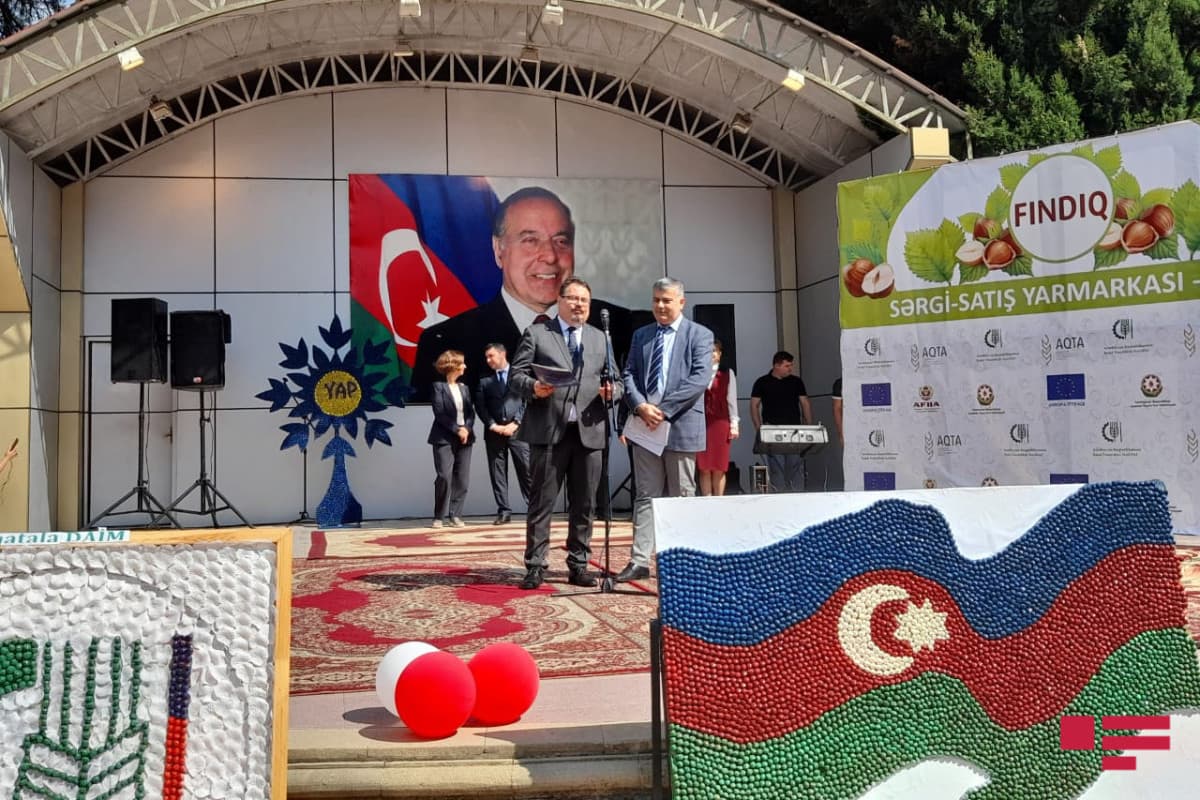 Zaqatalada "Fındıq Satış-Sərgi 2022" yarmarkası keçirilib Zaqatalada "Fındıq Satış-Sərgi 2022" yarmarkası keçirilib