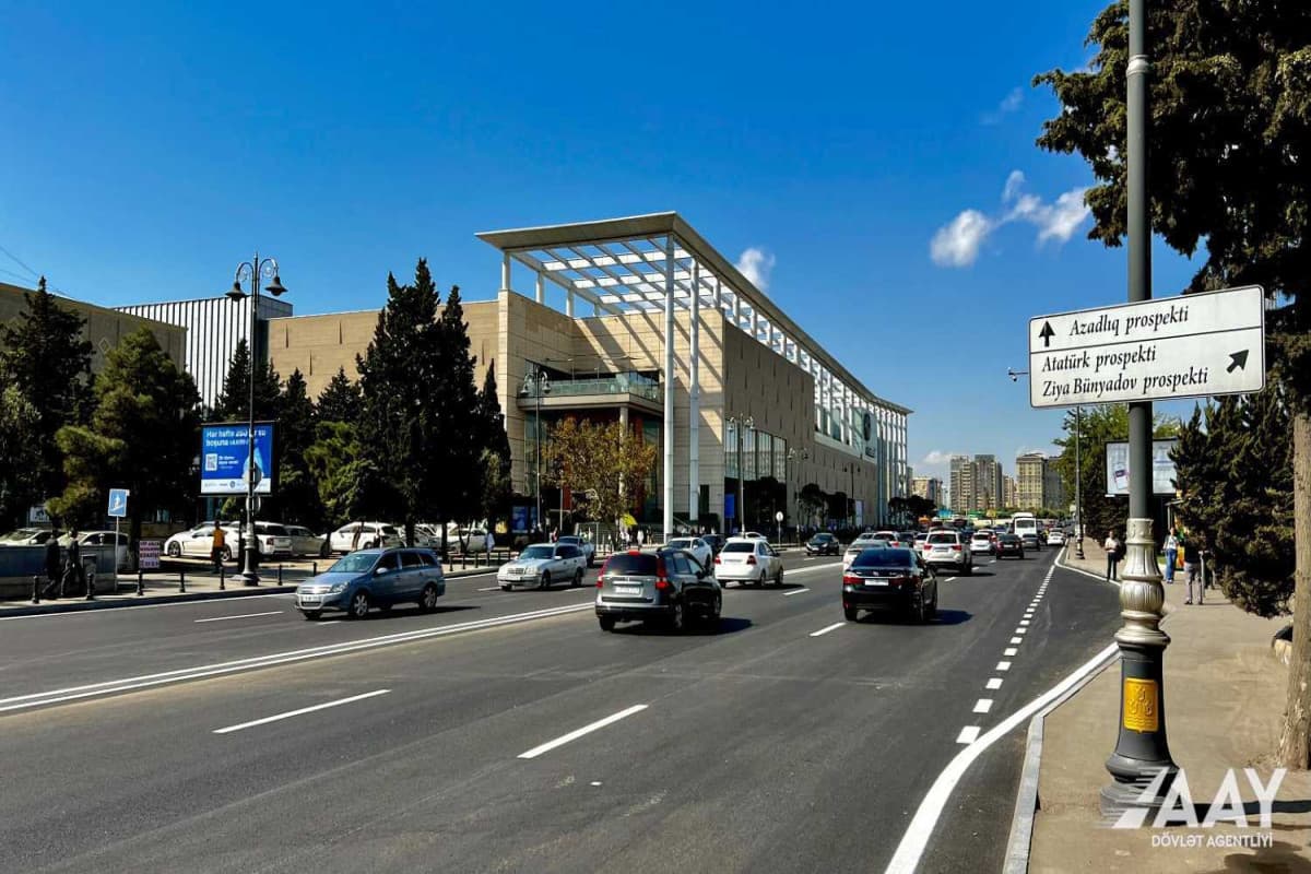 Fətəli xan Xoyski prospektində təmir işləri yekunlaşıb Fətəli xan Xoyski prospektində təmir işləri yekunlaşıb