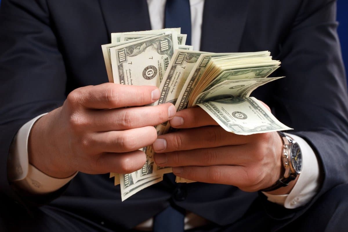 Rusiyalı zənginlər 94 milyard dollar itiriblər Rusiyalı zənginlər 94 milyard dollar itiriblər