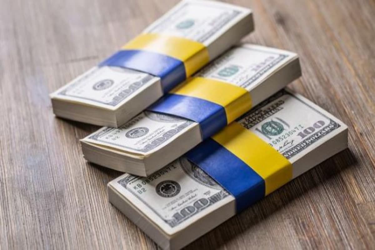Ukraynaya 4,5 milyard dollarlıq iqtisadi yardım ödəniləcək Ukraynaya 4,5 milyard dollarlıq iqtisadi yardım ödəniləcək