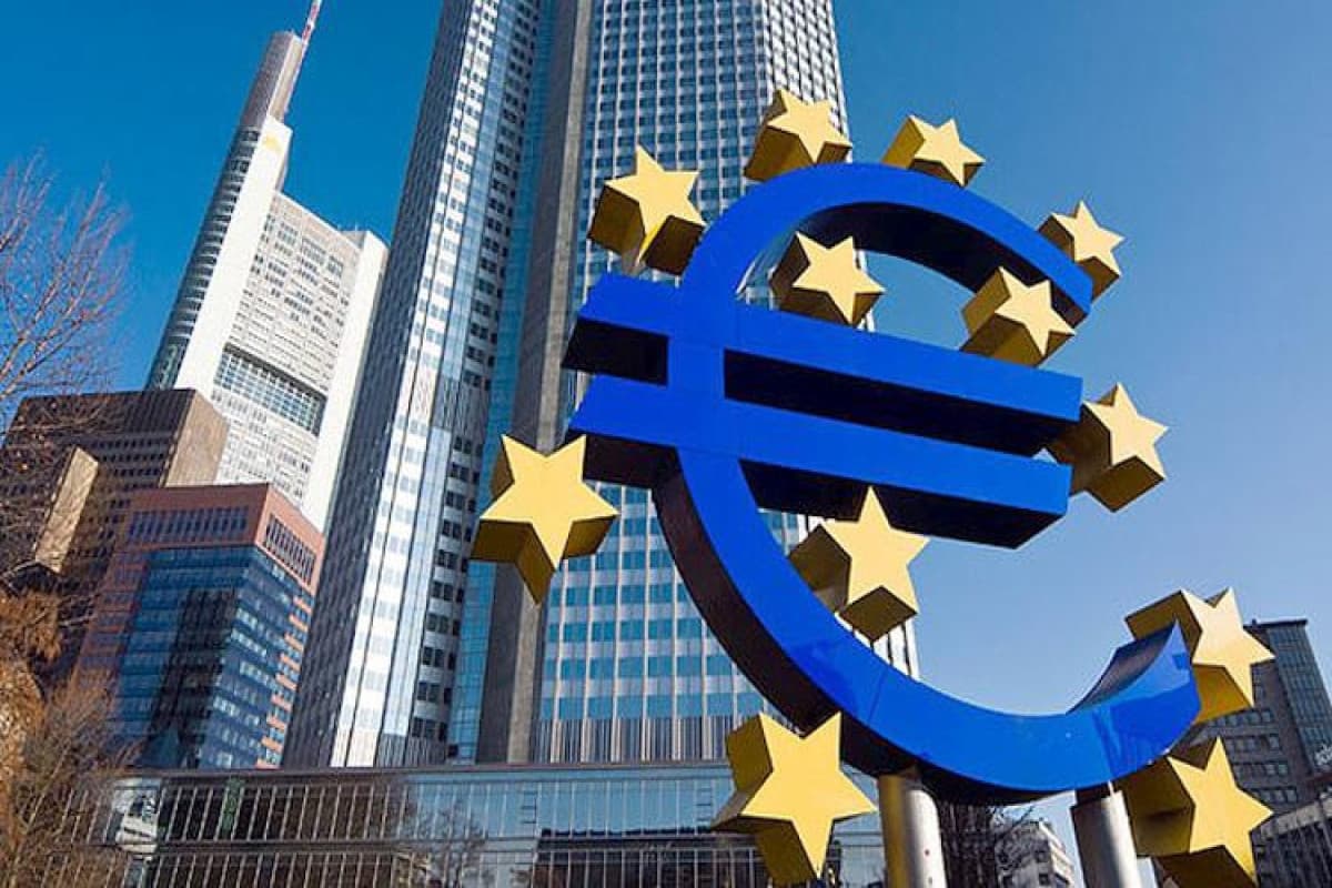 Avrozonada inflyasiya 10%-ə enib Avrozonada inflyasiya 10%-ə enib