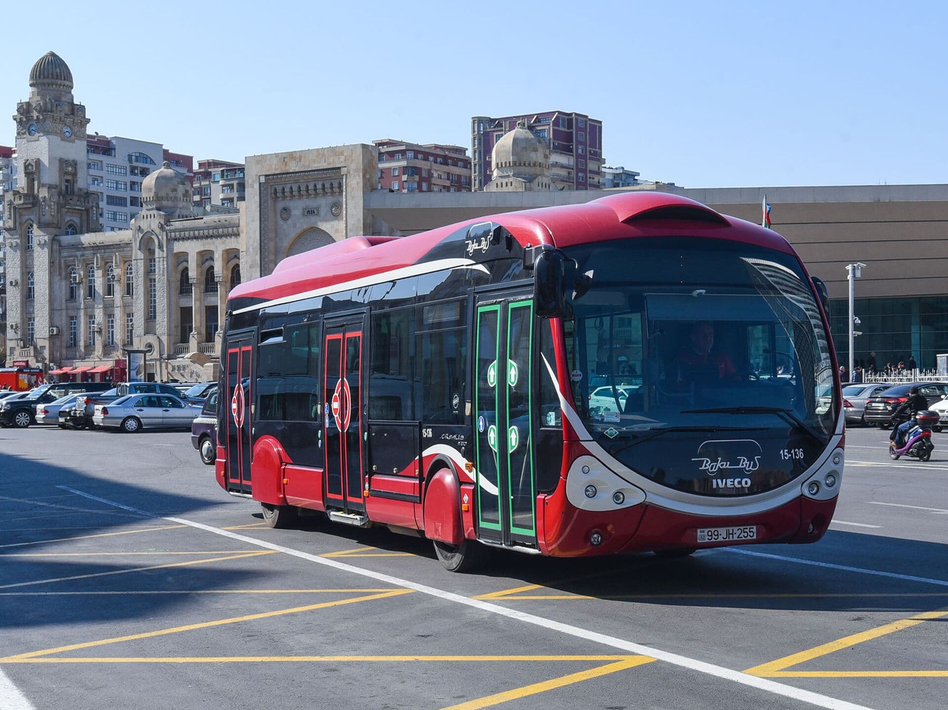 BNA: 194 avtobusun hərəkət intervalında gecikmələr var BNA: 194 avtobusun hərəkət intervalında gecikmələr var