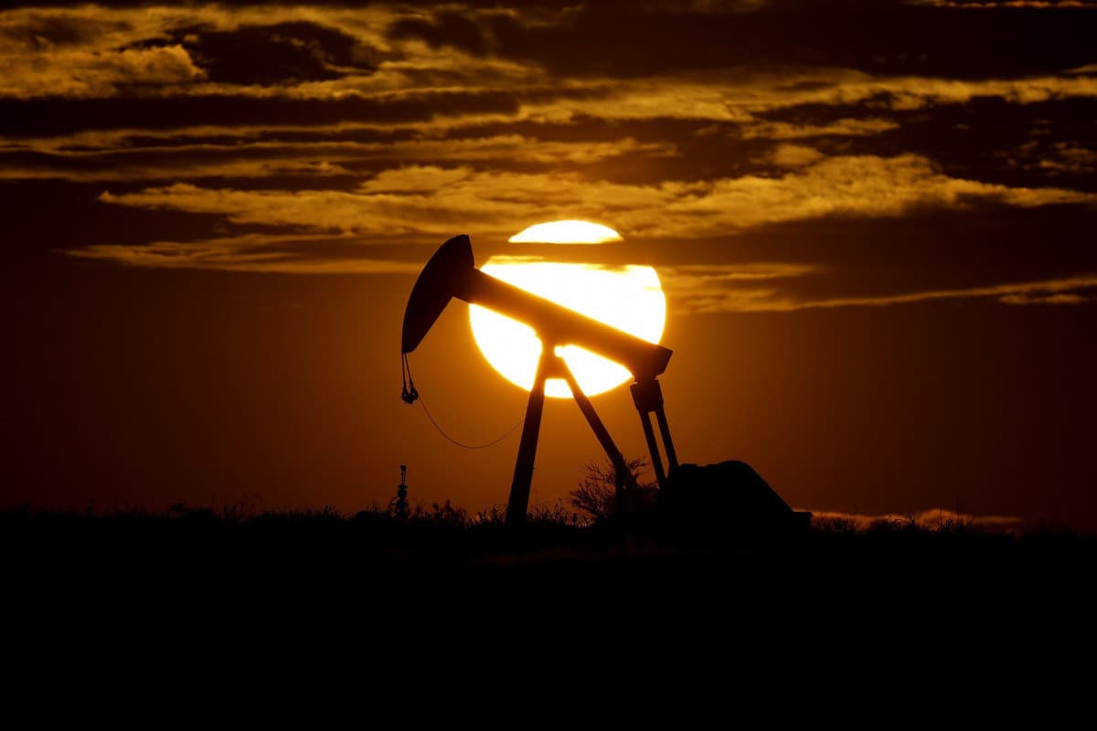 “Brent”in qiyməti 82 dollardan yuxarı səviyyədə qərarlaşıb “Brent”in qiyməti 82 dollardan yuxarı səviyyədə qərarlaşıb