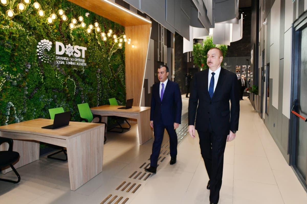 Prezident İlham Əliyev Bakıda 5 saylı DOST Mərkəzinin açılışında iştirak edib Prezident İlham Əliyev Bakıda 5 saylı DOST Mərkəzinin açılışında iştirak edib