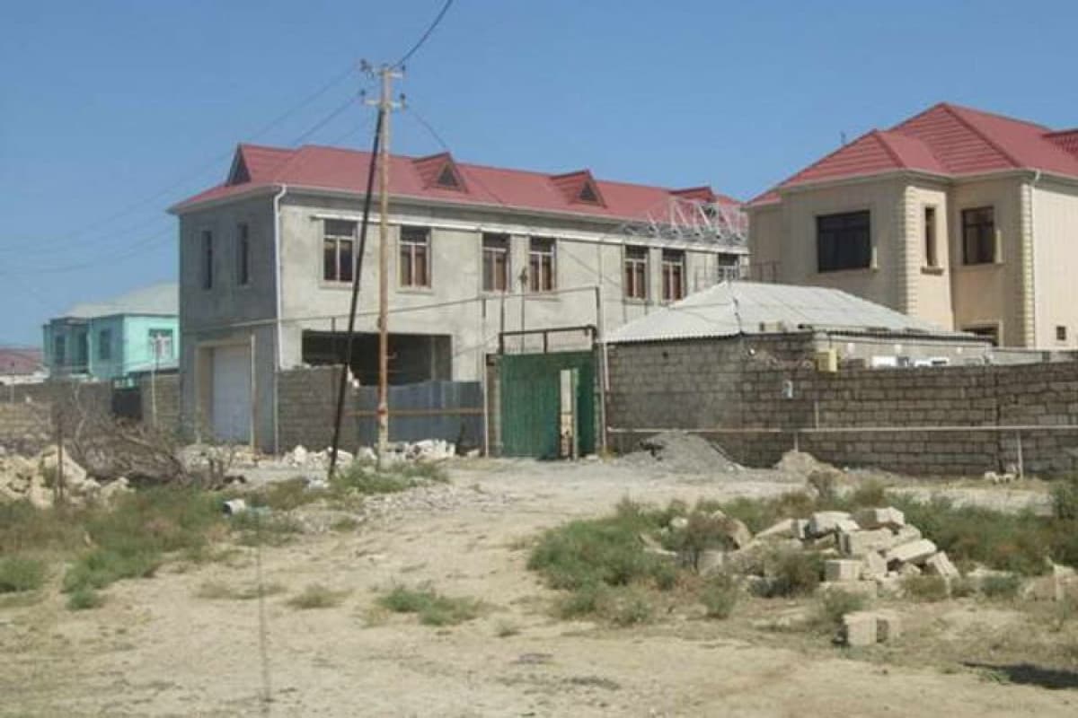 Mülkiyyət və icarə hüququ olmayanların kənd təsərrüfatı torpaqlarındakı evləri ilə bağlı DİN-ə müraciət edilib Mülkiyyət və icarə hüququ olmayanların kənd təsərrüfatı torpaqlarındakı evləri ilə bağlı DİN-ə müraciət edilib