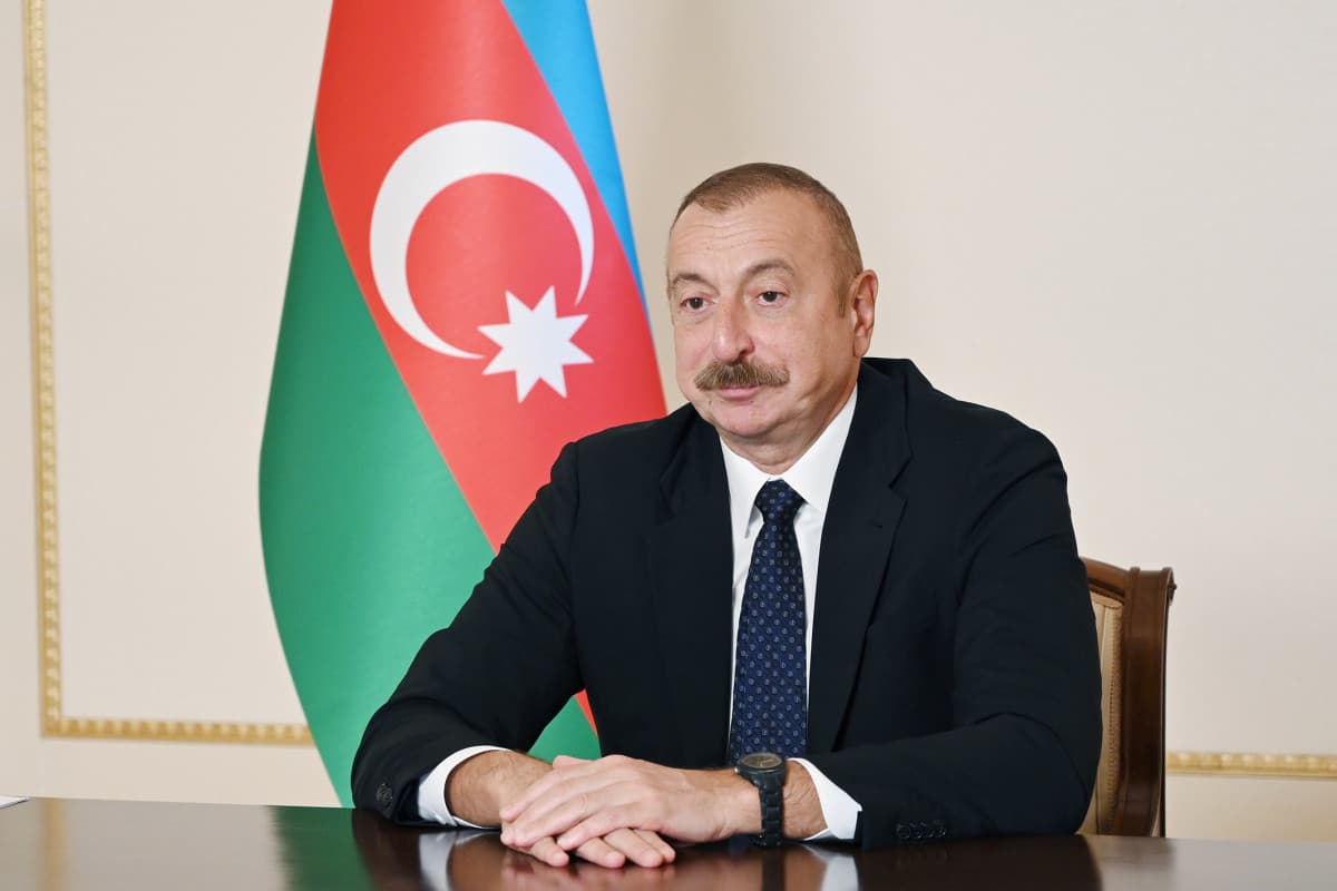 Prezident İlham Əliyev Azərbaycan gənclərini təbrik edib Prezident İlham Əliyev Azərbaycan gənclərini təbrik edib