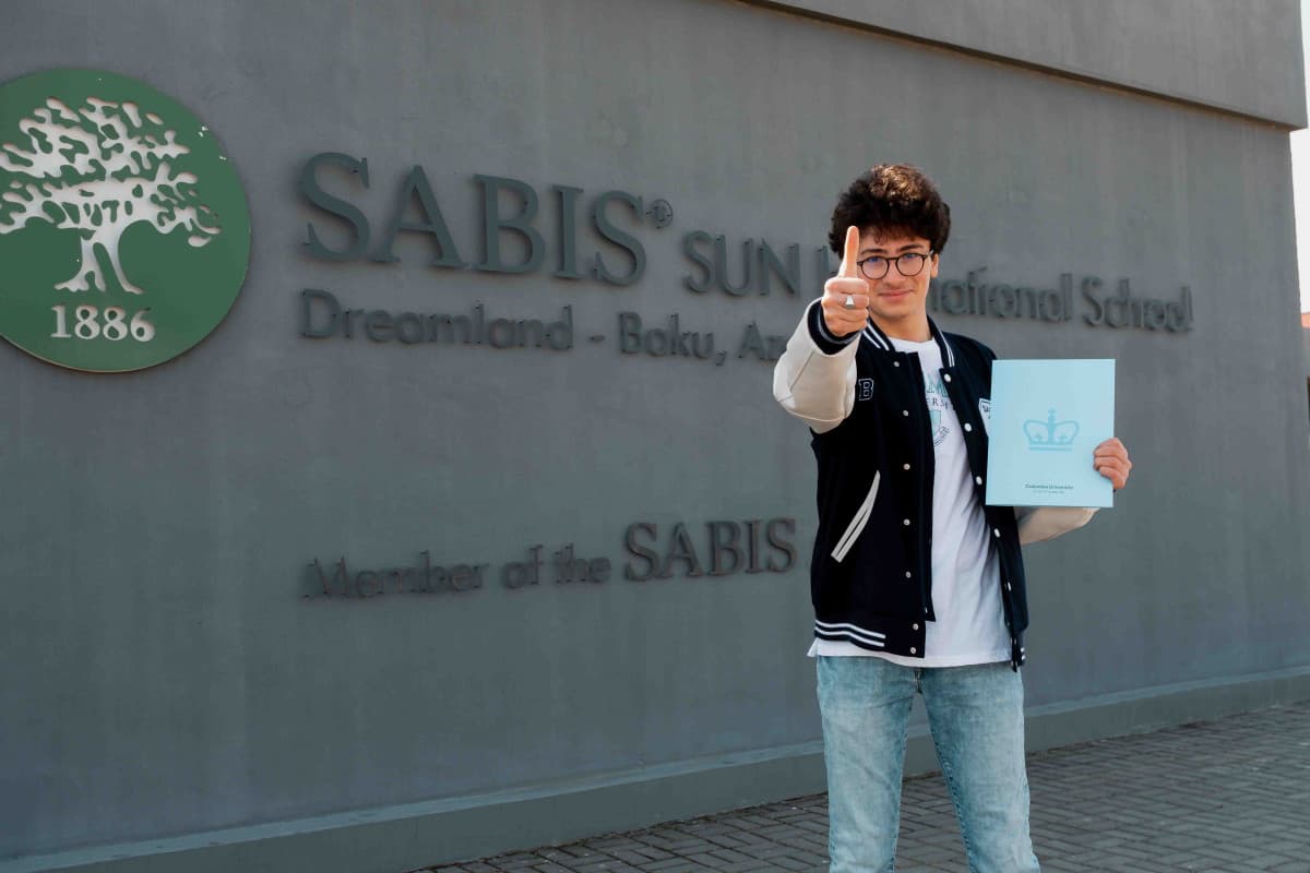 SABIS® SUN Beynəlxalq məktəbinin şagirdi ABŞ TOP Universitetlərinə qəbul edildi - FOTO SABIS® SUN Beynəlxalq məktəbinin şagirdi ABŞ TOP Universitetlərinə qəbul edildi - FOTO