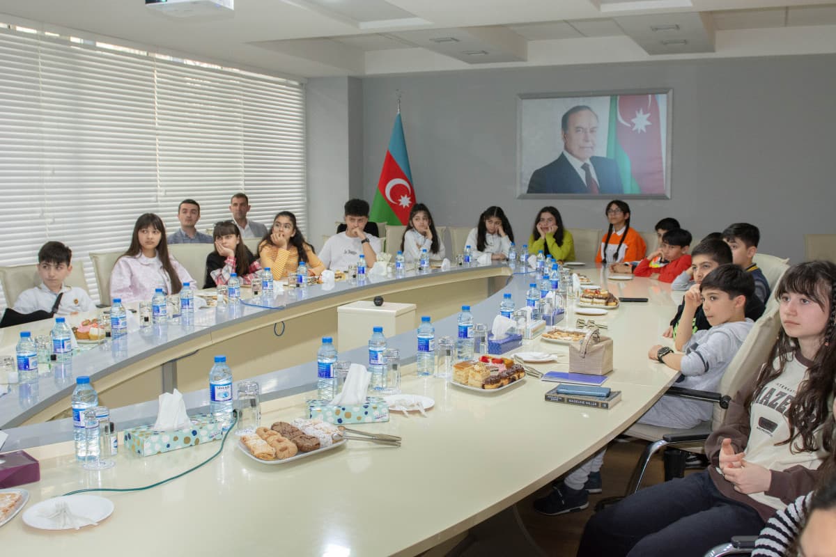 Azərkosmos şəhid və qazi övladları üçün təlim-tədris proqramına başlayıb - FOTO Azərkosmos şəhid və qazi övladları üçün təlim-tədris proqramına başlayıb - FOTO