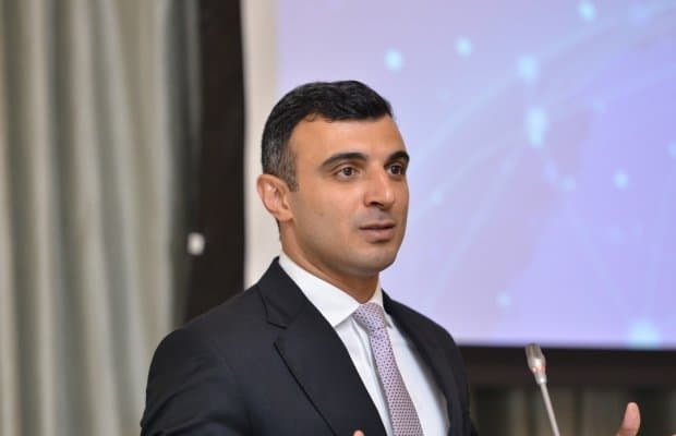 Mərkəzi Bankın sədri: Çeklərlə bağlı Türkiyənin təcrübəsiylə maraqlanmışıq, 3 milyard manatlıq potensialımız var Mərkəzi Bankın sədri: Çeklərlə bağlı Türkiyənin təcrübəsiylə maraqlanmışıq, 3 milyard manatlıq potensialımız var