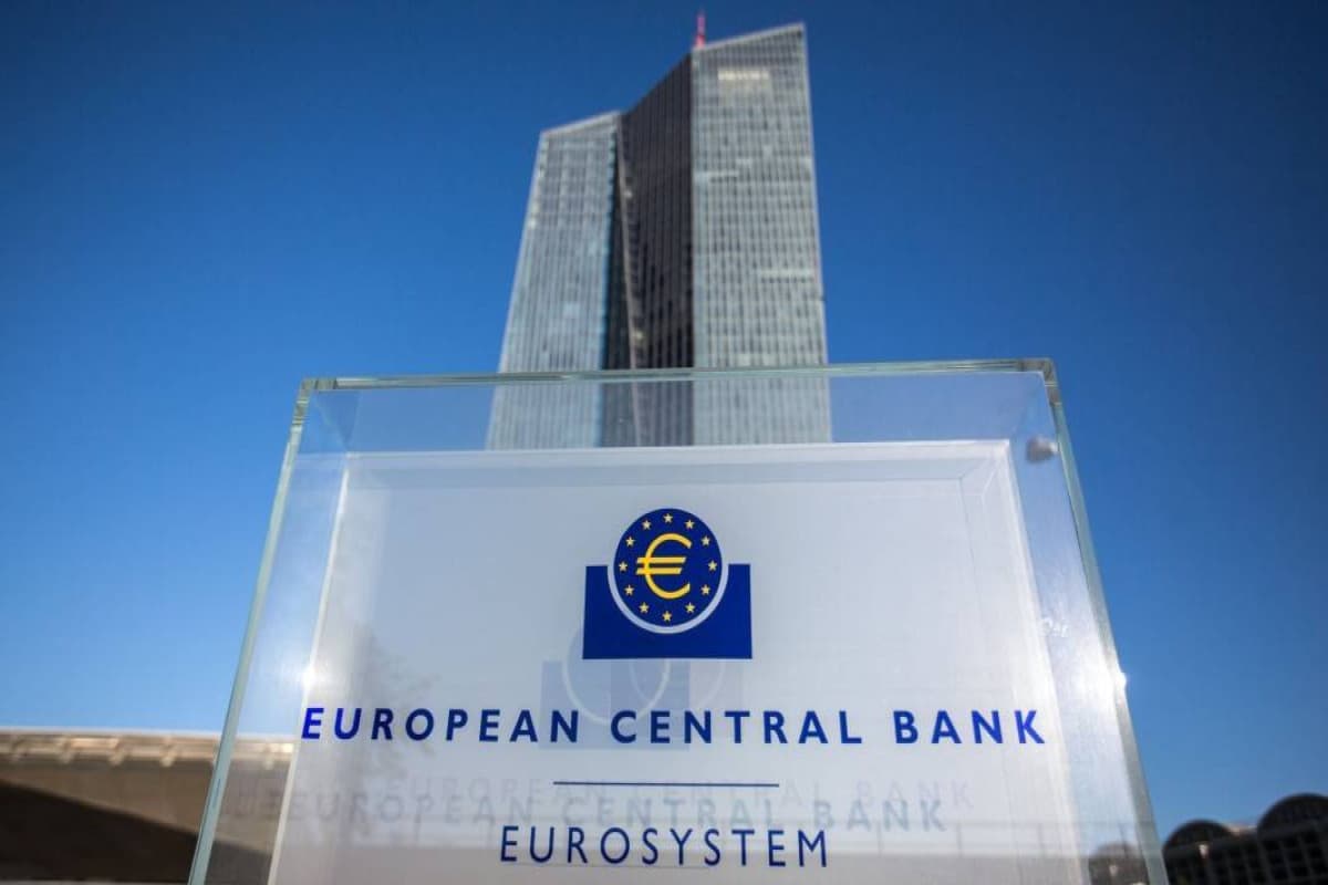Avropa Mərkəzi Bankı 3 əsas faiz dərəcəsini artırıb Avropa Mərkəzi Bankı 3 əsas faiz dərəcəsini artırıb
