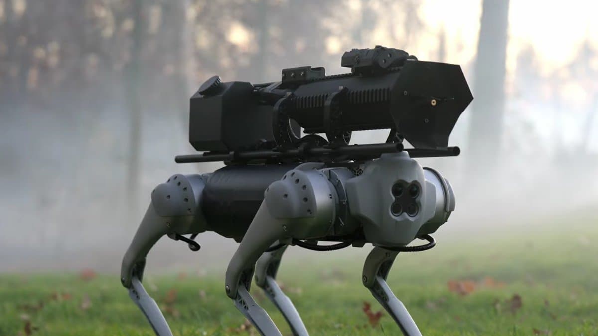 "Thermonator" adlı 4 ayaqlı robot anons edilib "Thermonator" adlı 4 ayaqlı robot anons edilib