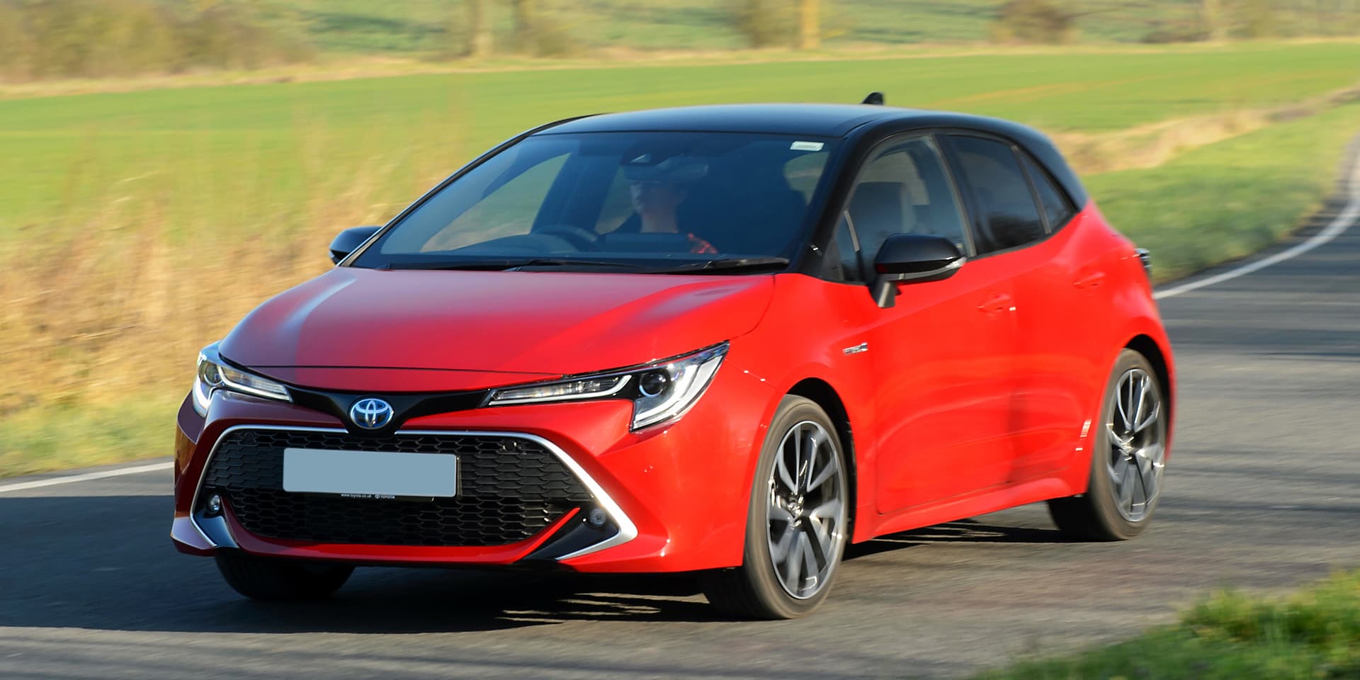 Toyota Corolla-nın pikap versiyası... Toyota Corolla-nın pikap versiyası...