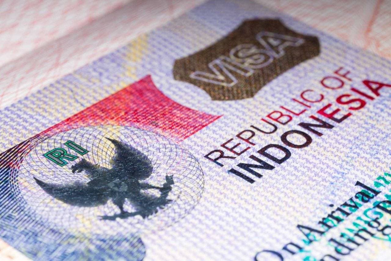 İndoneziya investorları cəlb etmək üçün qızıl viza tətbiq edir İndoneziya investorları cəlb etmək üçün qızıl viza tətbiq edir