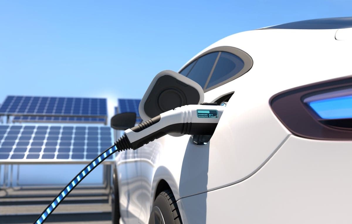Avropada satılan hər beş avtomobildən biri elektriklidir Avropada satılan hər beş avtomobildən biri elektriklidir