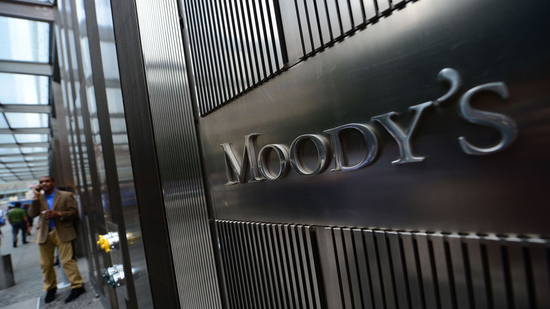 Moody's-dən ABŞ-a xəbərdarlıq Moody's-dən ABŞ-a xəbərdarlıq
