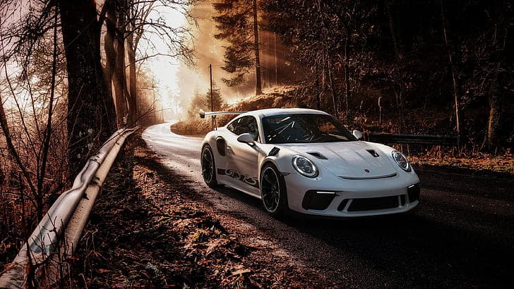 Porsche hibrid 911 üçün bir tarix verdi və onun "ağır" olmayacağını açıqladı. Porsche hibrid 911 üçün bir tarix verdi və onun "ağır" olmayacağını açıqladı.