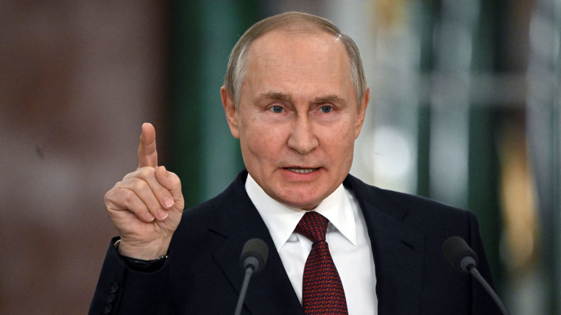 Putin: "Sülh yalnız Ukraynanın tərksilahı ilə mümkündür" Putin: "Sülh yalnız Ukraynanın tərksilahı ilə mümkündür"