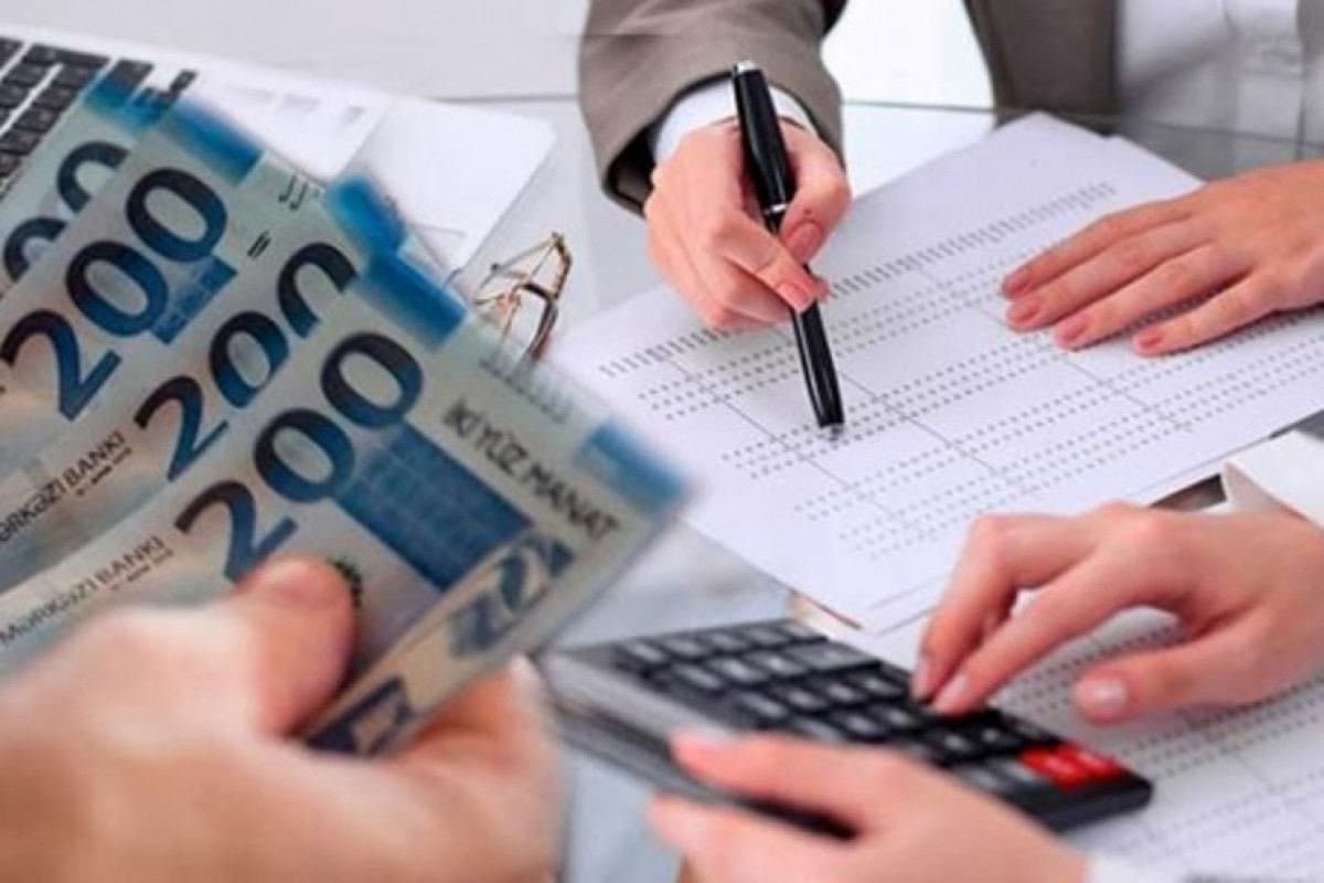 Azərbaycanda ən yüksək və ən aşağı maaşı onlar alır Azərbaycanda ən yüksək və ən aşağı maaşı onlar alır