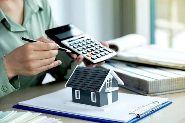 Daşınmaz əmlak girovu ilə 100 000 AZN-dək nağd pul krediti Daşınmaz əmlak girovu ilə 100 000 AZN-dək nağd pul krediti