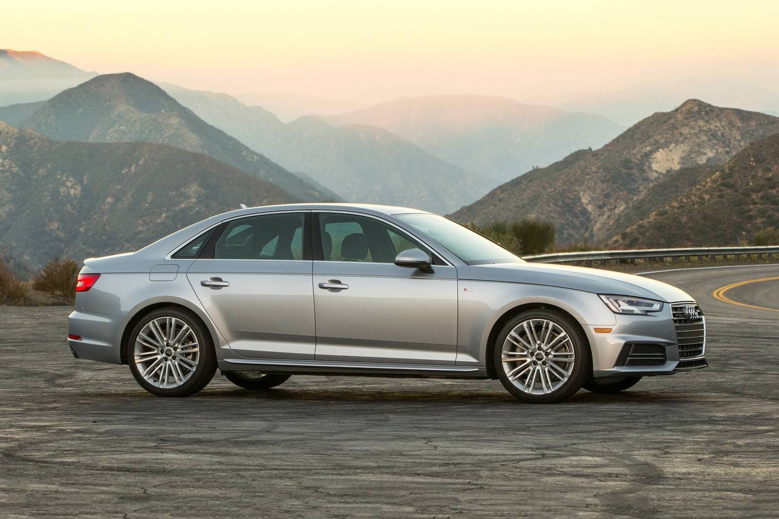 2018-ci il Audi A4 modellərinin bazar qiymətləri 2018-ci il Audi A4 modellərinin bazar qiymətləri