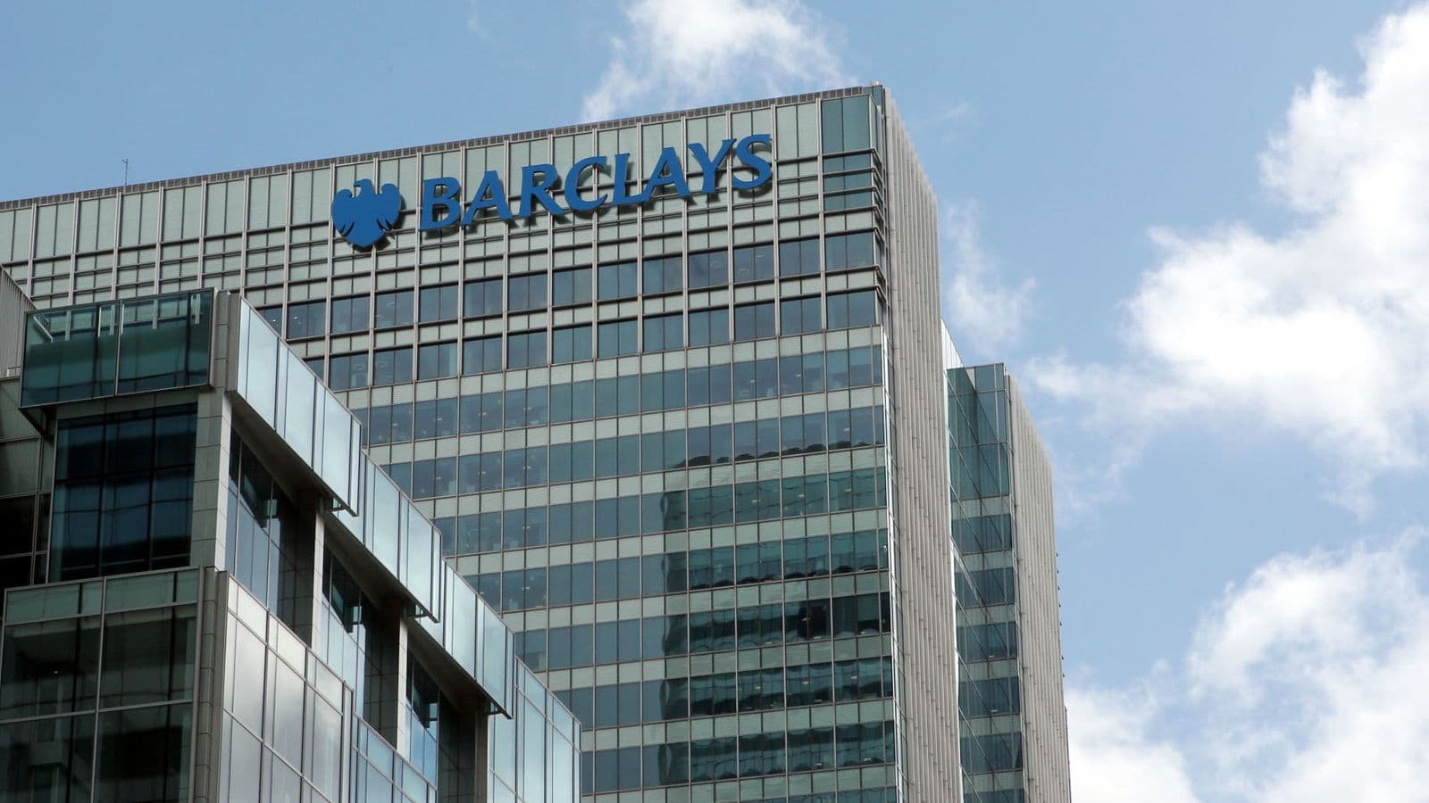 Deutsche Bank və Barclays S&P 500 üzrə proqnozlarını artırdı – İlin sonuna 7,000 bənd gözlənilir Deutsche Bank və Barclays S&P 500 üzrə proqnozlarını artırdı – İlin sonuna 7,000 bənd gözlənilir