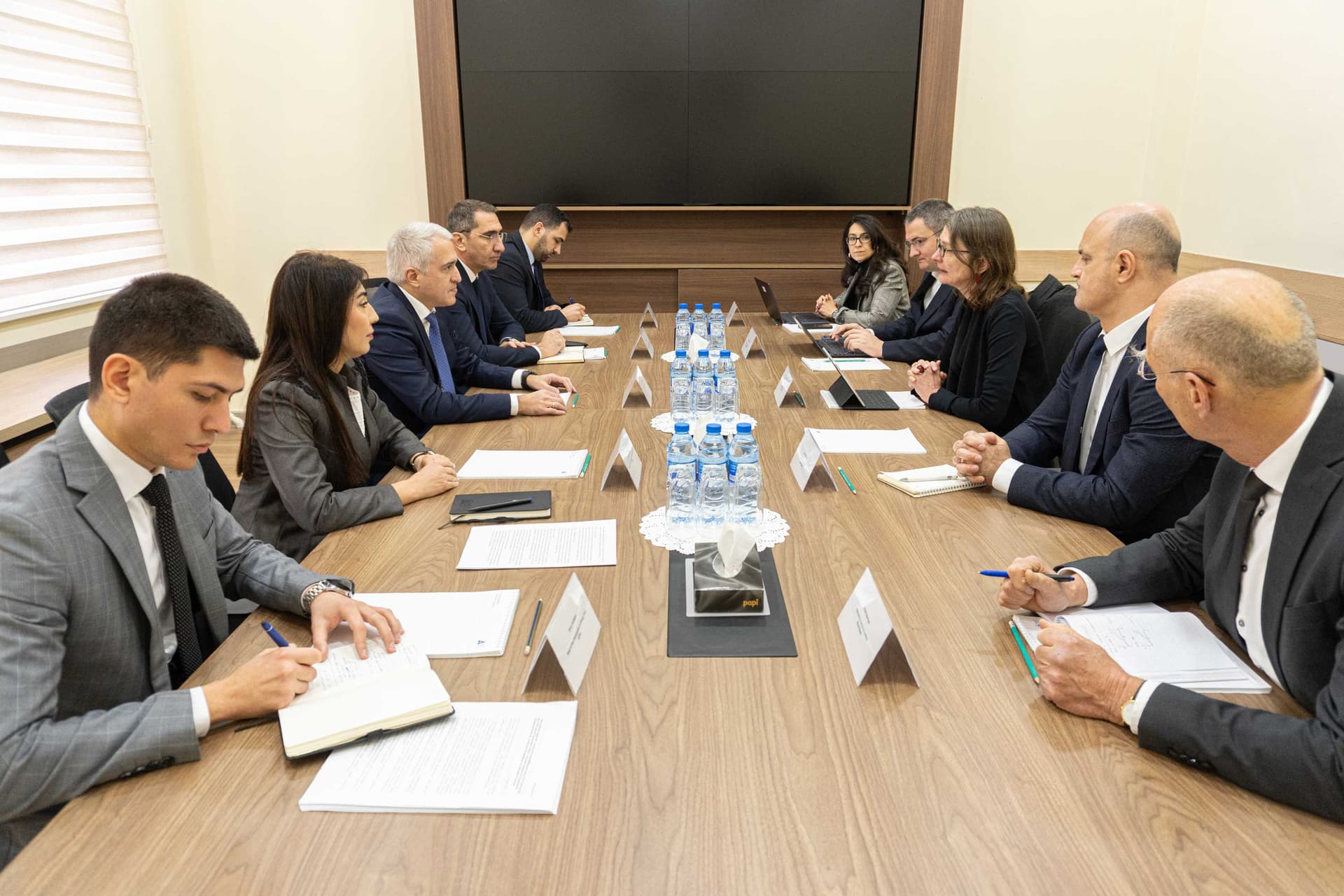 EMTA-da Dünya Bankının nümayəndə heyəti ilə məsləhətləşmələr aparılıb EMTA-da Dünya Bankının nümayəndə heyəti ilə məsləhətləşmələr aparılıb