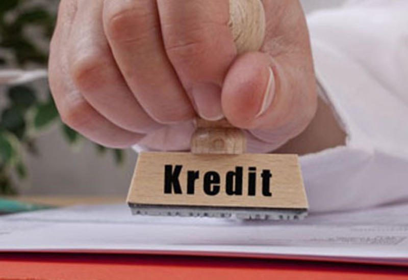 Ölkəmizdə kredit faizləri niyə yüksəkdir? - Ekspert 3 səbəb göstərir