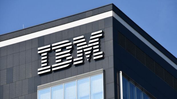 IBM birinci rübdə gəlirlərini artırıb
