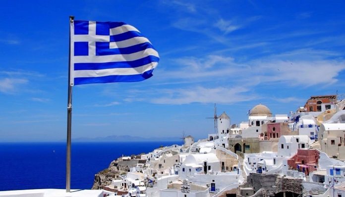 Yunannıstan turizmi 16% artıb