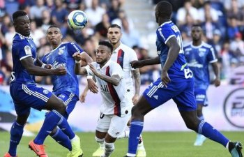 Fransada futbol yarışları təxirə salındı