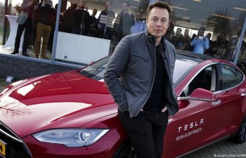 Маск предлагал Apple купить Tesla в «темные дни»: что ответил Кук?