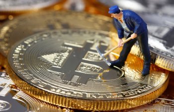 Биткоин впервые в истории поднялся выше $64 тыс.