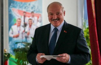 Sərt sanksiyalardır,Lukaşenko isə rus puluna arxalanır