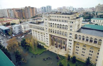 Tibb Universiteti tender elan edir