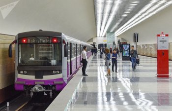 Bakı metrosunda doqquz dəqiqə gecikmə: Sərnişin sıxlığı yarandı