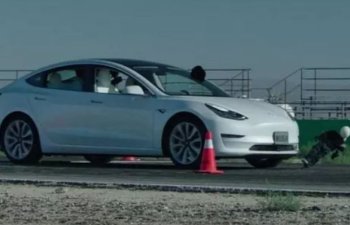 “Tesla” avtopilotu sınaqdan keçə bilmədi - VİDEO